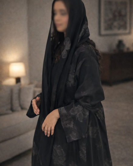Abaya T142